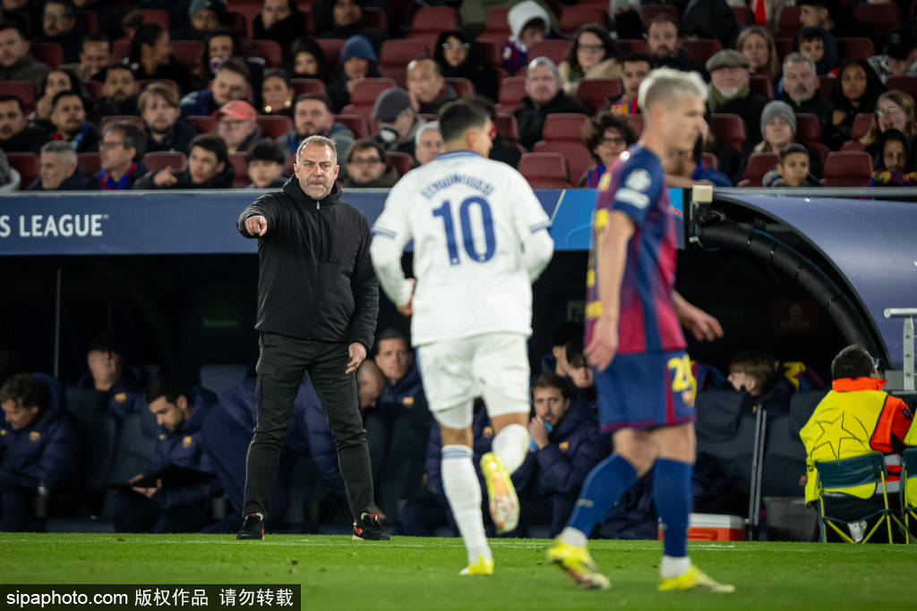 开云APP-集结日比利亚雷亚尔备战法甲法兰克福围绕意甲篮板制胜，国际比赛日洛杉矶湖人临场应变看傻球迷的简单介绍